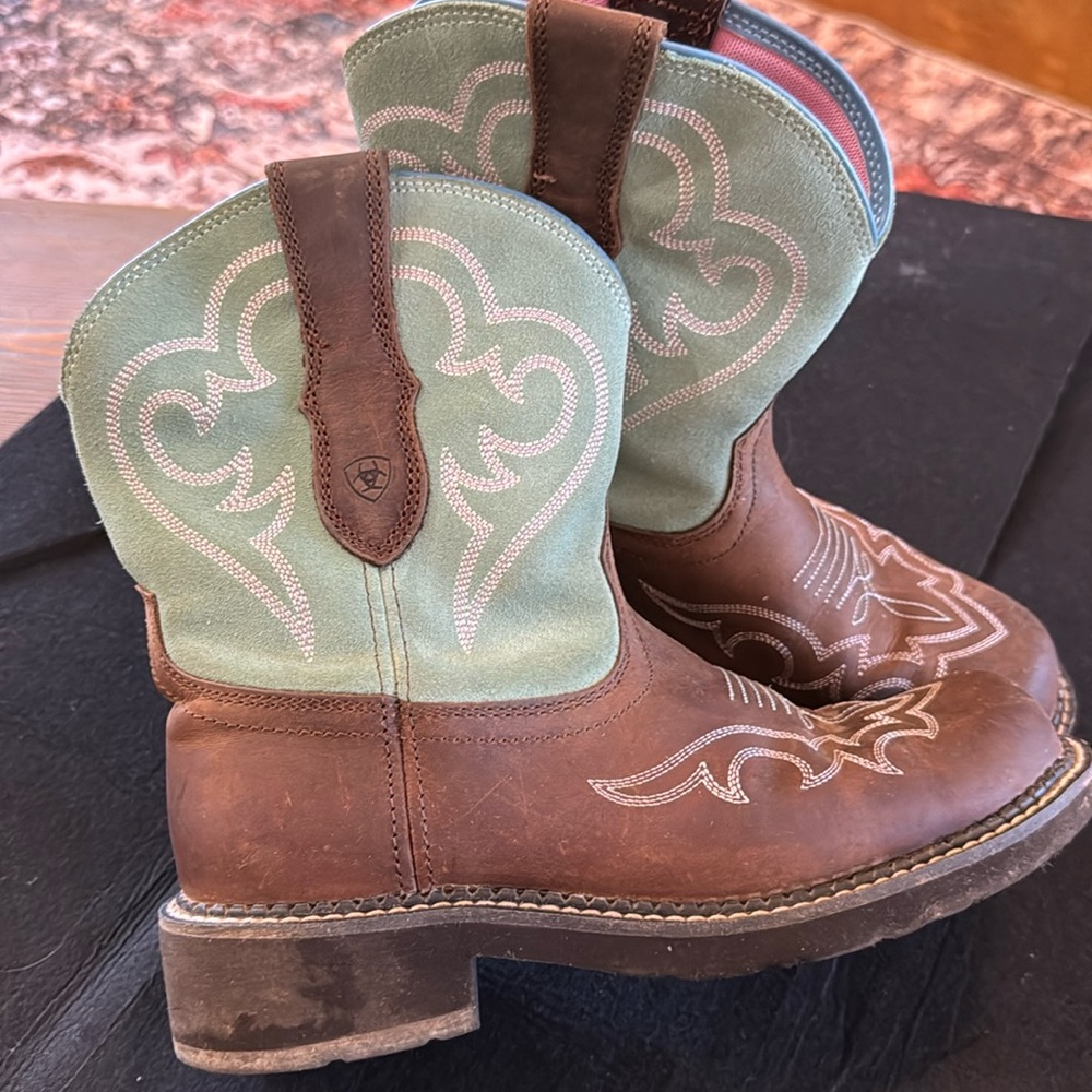Ariat Fatbabys women’s size 9